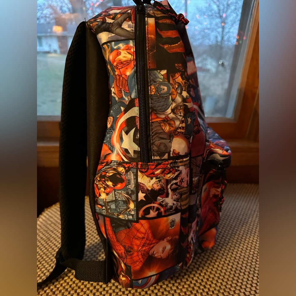 Marvel Comic Book Backpack! 🎒 - Picture 5 of 5